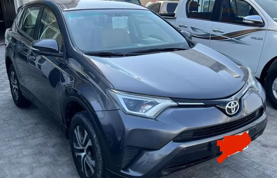 Utilisé Toyota RAV4 À vendre au Damas #20024 - 1  image 